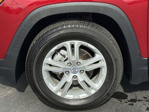 Used 2023 GMC Terrain SLE w/ Driver Convenience Package image 31