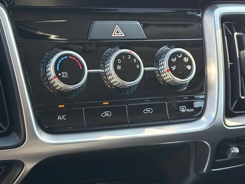 Used 2021 Kia Sorento LX FWD image 22