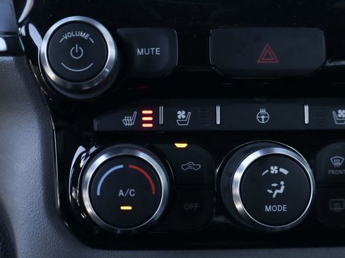 Used 2022 RAM 1500 Laramie w/ G/T Package image 38