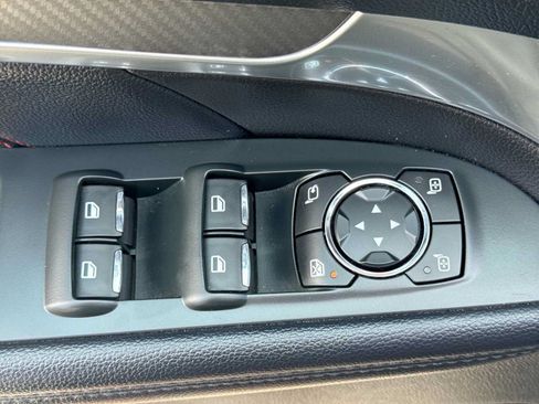 Used 2018 Ford Explorer Sport AWD/4WD image 16