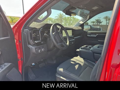 Used 2024 GMC Sierra 1500 Elevation w/ X31 Off-Road Package AWD/4WD image 6