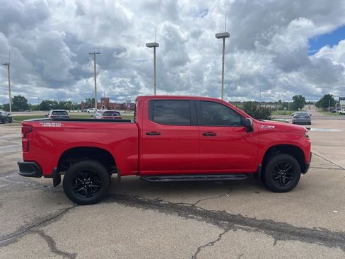 Used 2019 Chevrolet Silverado 1500 LT Trail Boss AWD/4WD image 4