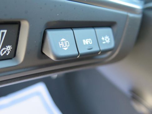 Used 2025 Cadillac XT6 Sport w/ Technology Package image 11