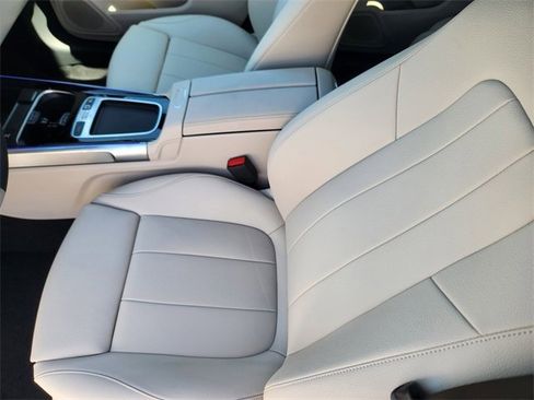 Certified 2025 Mercedes-Benz GLB 250 4MATIC image 7