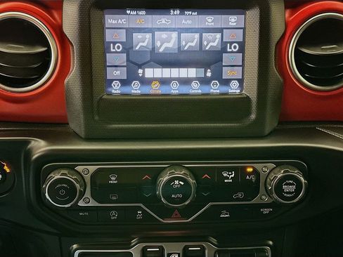 Used 2021 Jeep Gladiator Rubicon w/ Trailer Tow Package image 15