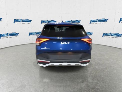 Used 2023 Kia Sportage EX image 9