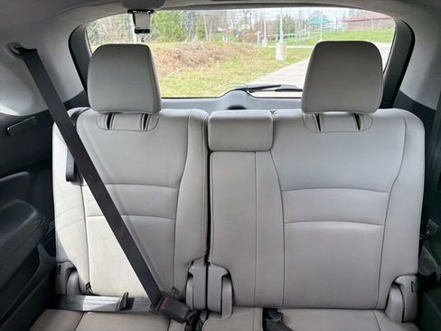 Used 2016 Honda Pilot EX-L image 18