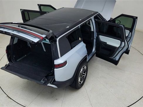 Used 2023 Rivian R1S Launch Edition image 87