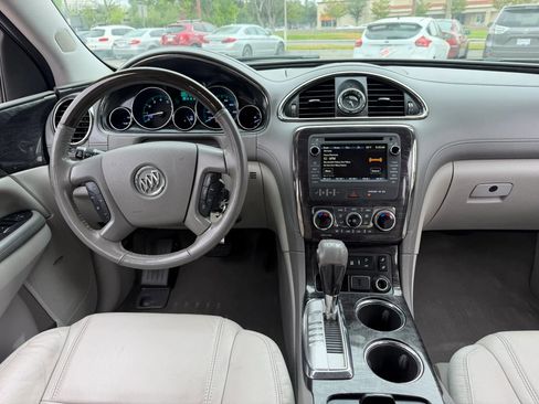 Used 2017 Buick Enclave Leather FWD image 16