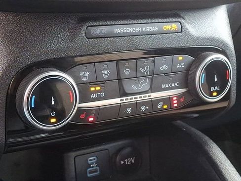 Used 2022 Ford Escape Titanium w/ Titanium Elite Package AWD/4WD image 15