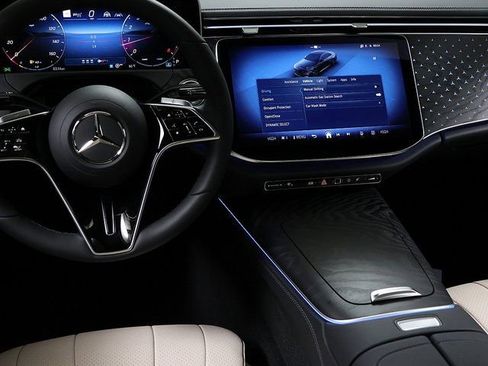 New 2026 Mercedes-Benz E 350 4MATIC Sedan image 15