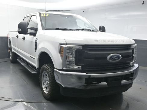 Used 2018 Ford F250 XL w/ Power Equipment Group image 2