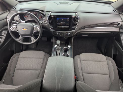 Used 2023 Chevrolet Traverse LT image 13