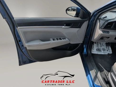 Used 2020 Hyundai Elantra SEL FWD image 13