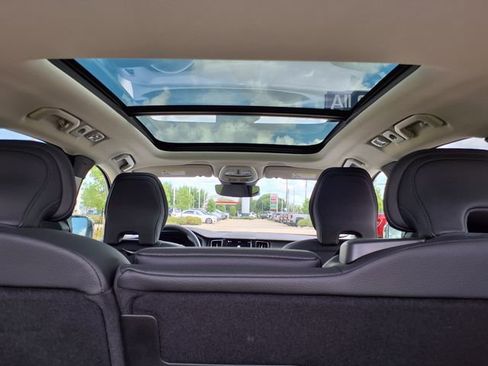 Used 2025 Volvo XC60 B5 Plus AWD/4WD image 26