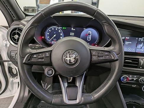 Used 2024 Alfa Romeo Giulia Ti image 28