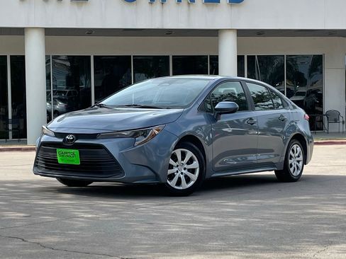 Used 2024 Toyota Corolla LE FWD image 2