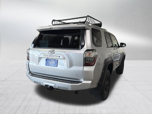 Used 2015 Toyota 4Runner SR5 AWD/4WD image 7