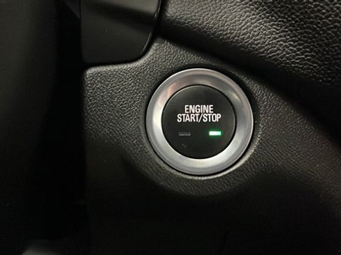 Used 2020 Chevrolet Equinox LT AWD/4WD image 22