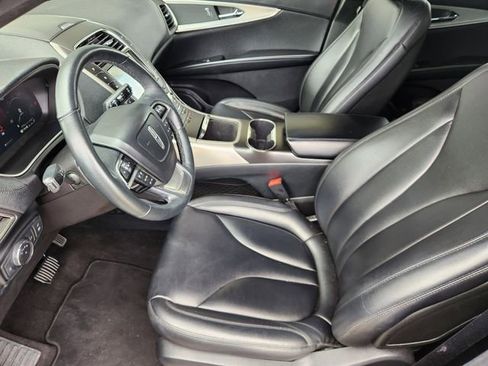 Used 2019 Lincoln Nautilus FWD image 13