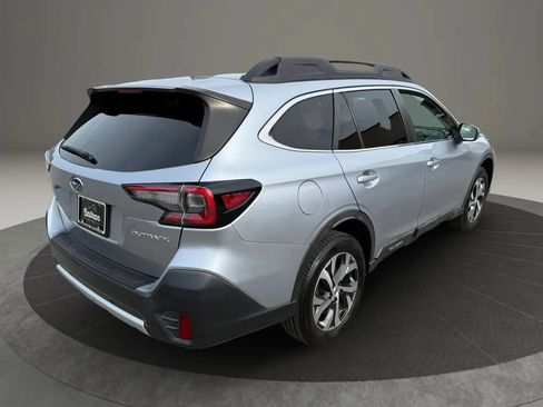 Used 2020 Subaru Outback Limited AWD/4WD image 4