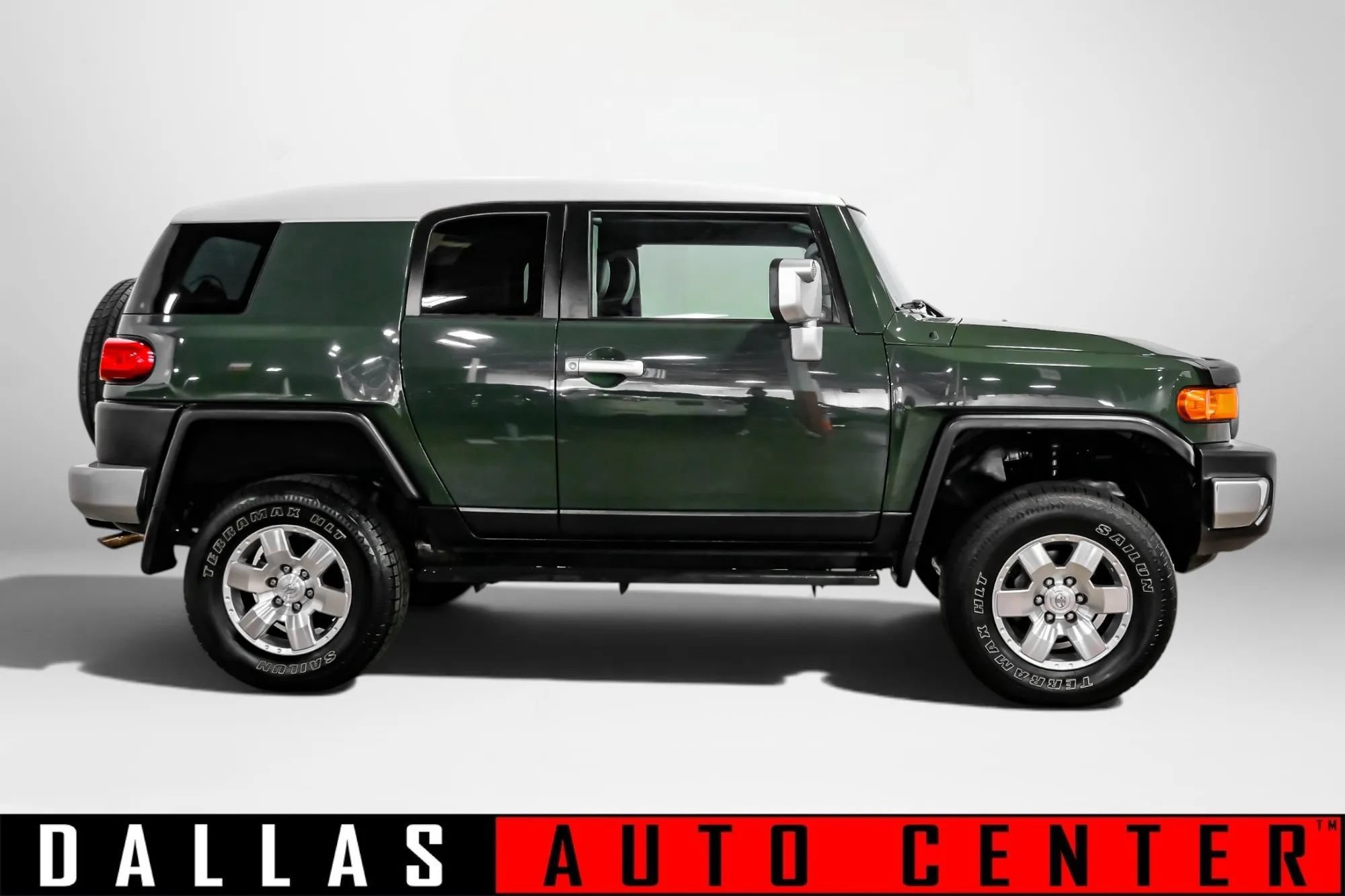 Used 2010 Toyota FJ Cruiser 4WD image 4