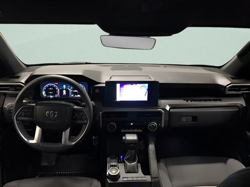 Certified 2025 Toyota Tacoma TRD Sport AWD/4WD image 15