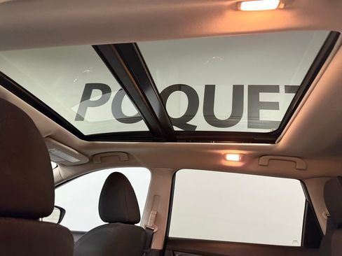 Used 2017 Nissan Rogue SV image 18