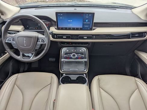 Certified 2022 Lincoln Nautilus Reserve w/ Equipment Group 201A image 14