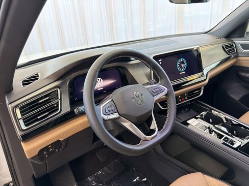 New 2026 Volkswagen Atlas Cross Sport SE AWD/4WD image 4