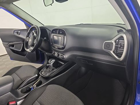 Used 2020 Kia Soul GT-Line w/ GT 2.0L Power Sunroof Package FWD image 26
