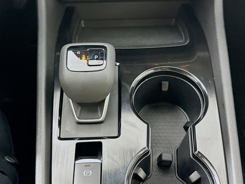 Used 2023 Nissan Rogue SV FWD image 24