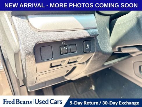 Used 2015 Subaru Forester 2.5i Premium w/ All-Weather Package AWD/4WD image 3