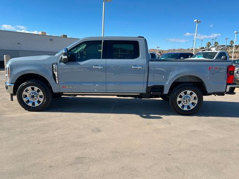 Used 2025 Ford F350 Lariat w/ Lariat Ultimate Package image 2