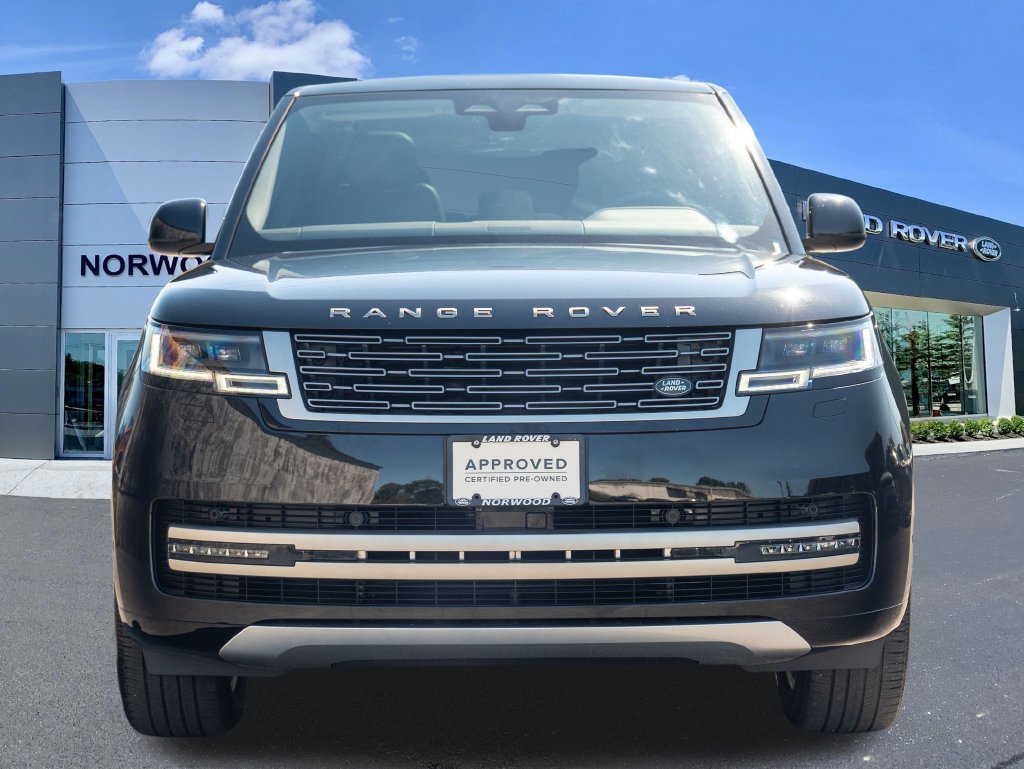 Certified 2026 Land Rover Range Rover SE AWD/4WD image 2