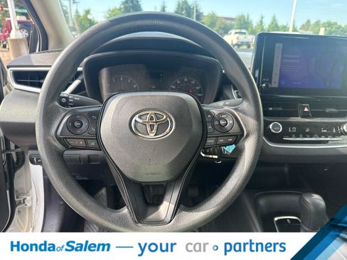 Used 2023 Toyota Corolla LE FWD image 15