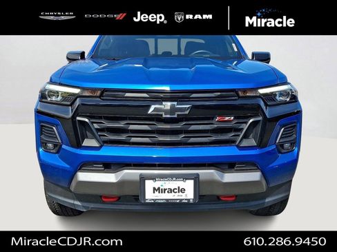 Used 2023 Chevrolet Colorado Z71 w/ Z71 Convenience Package 2 AWD/4WD image 2