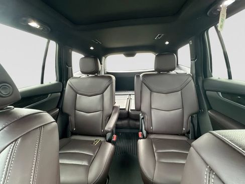 Used 2021 Cadillac XT6 Premium Luxury FWD image 21