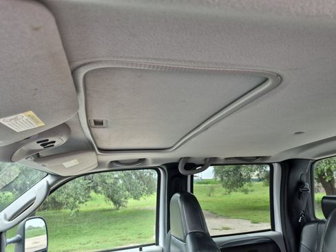 Used 2004 Ford F250 XL AWD/4WD image 16