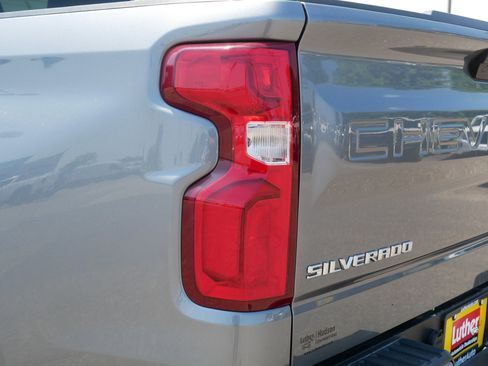 Used 2020 Chevrolet Silverado 1500 RST AWD/4WD image 17