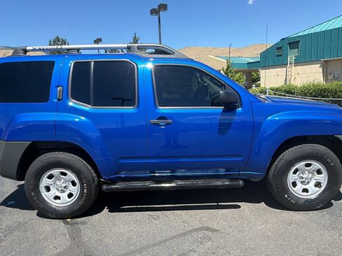 Used 2014 Nissan Xterra X AWD/4WD image 2