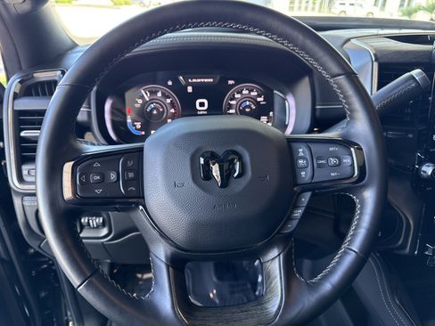 Used 2025 RAM 2500 Limited AWD/4WD image 13