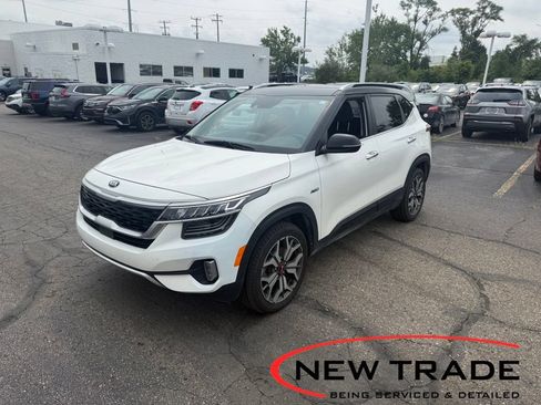 Used 2021 Kia Seltos SX AWD/4WD image 1