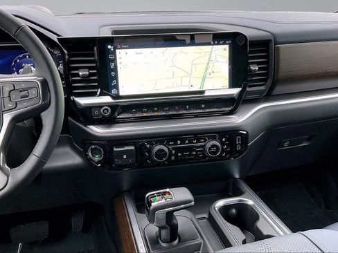 New 2026 Chevrolet Silverado 1500 High Country w/ High Country Premium Package AWD/4WD image 6
