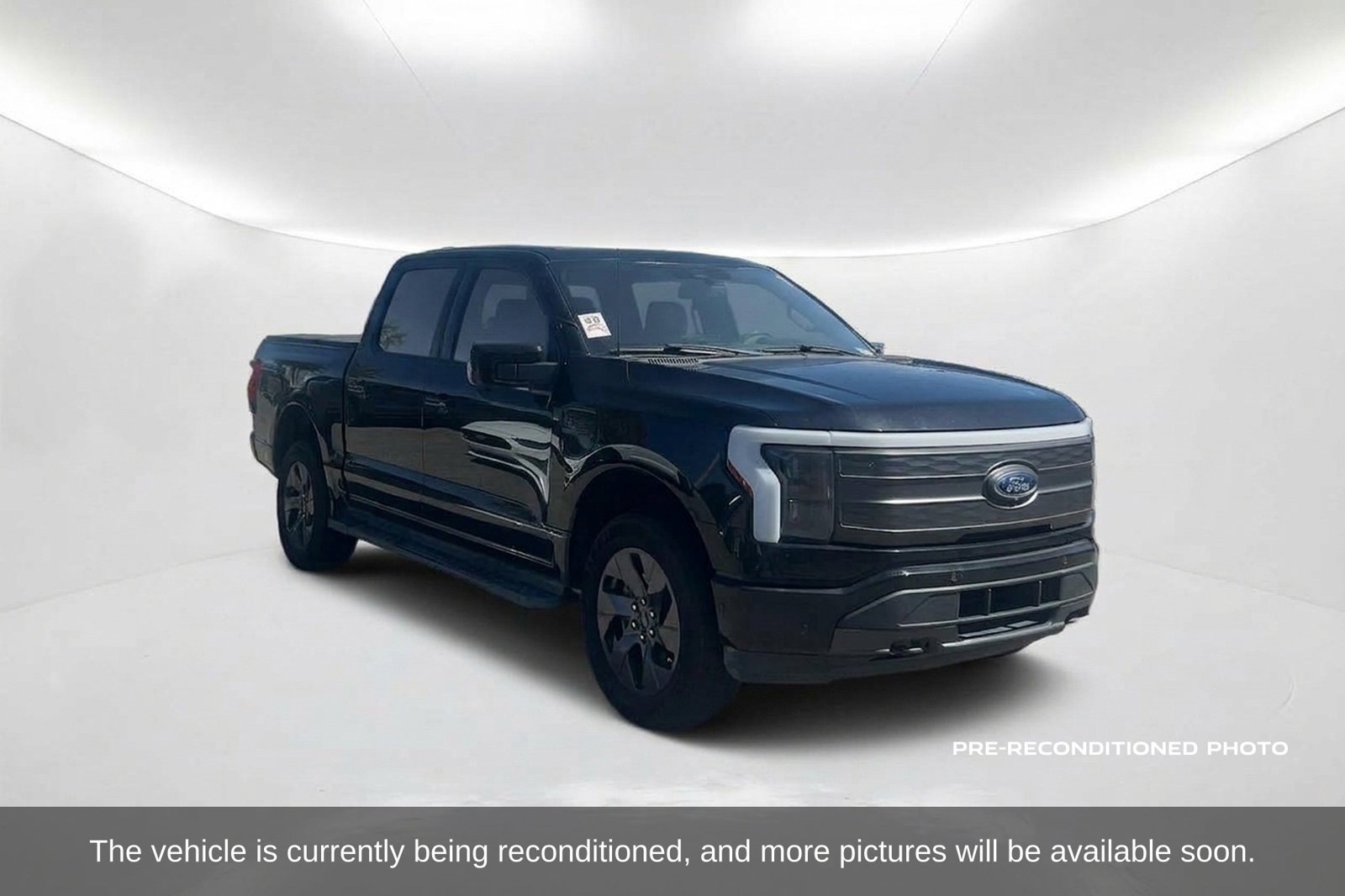 Used 2023 Ford F150 Lightning Lariat w/ Equipment Group 511A High AWD/4WD image 3