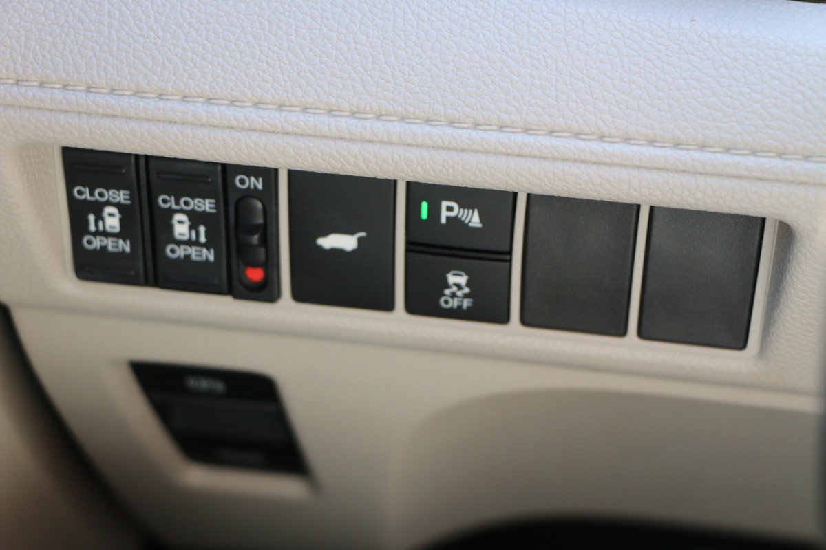 Used 2025 Honda Odyssey Elite image 21