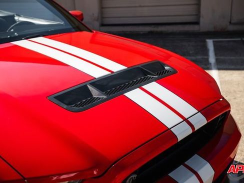 Used 2011 Ford Mustang Shelby GT500 w/ SVT Performance Pkg image 30