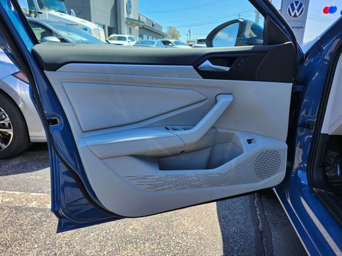 Used 2025 Volkswagen Jetta S FWD image 11