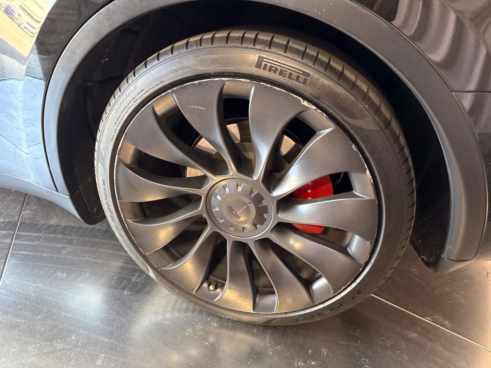 Used 2023 Tesla Model Y Performance AWD/4WD image 10