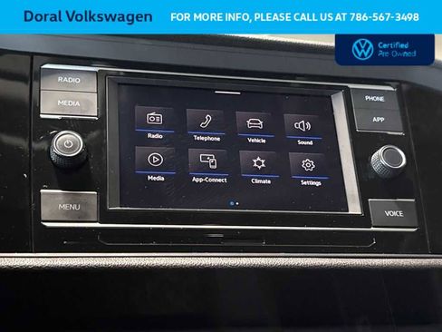Certified 2024 Volkswagen Jetta SE w/ Panoramic Sunroof Package FWD image 18